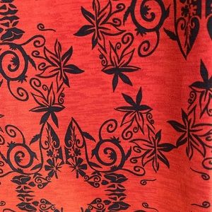 Gorgeous LuLaRoe Lindsay Kimono (Small)